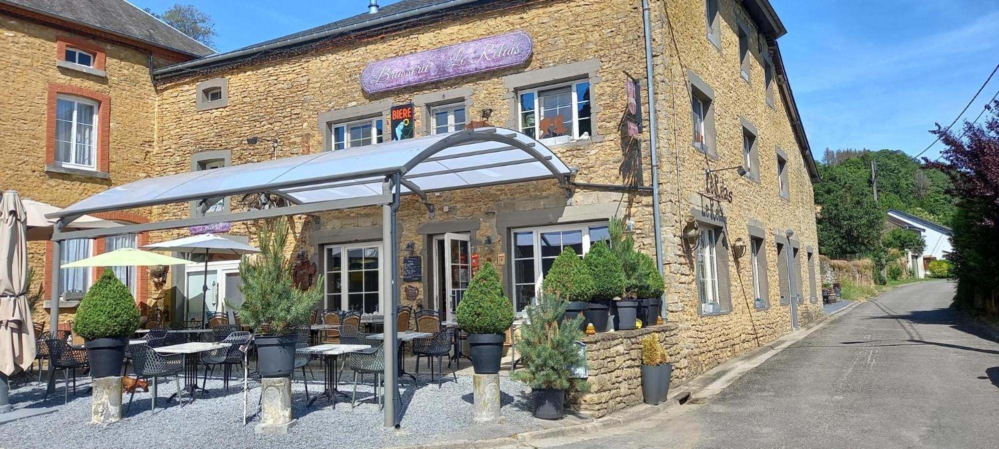 Отель Le Relais De Chassepierre Экстерьер фото