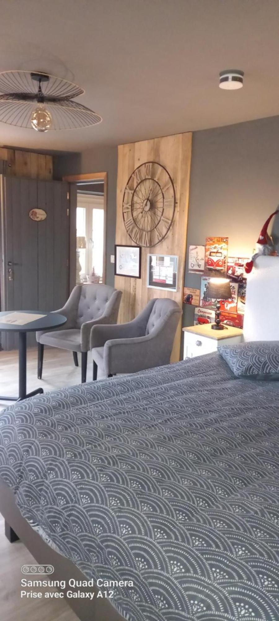 Отель Le Relais De Chassepierre Экстерьер фото