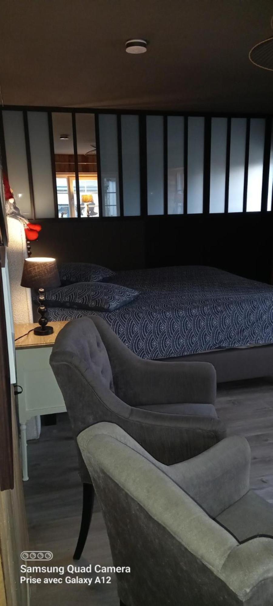 Отель Le Relais De Chassepierre Экстерьер фото
